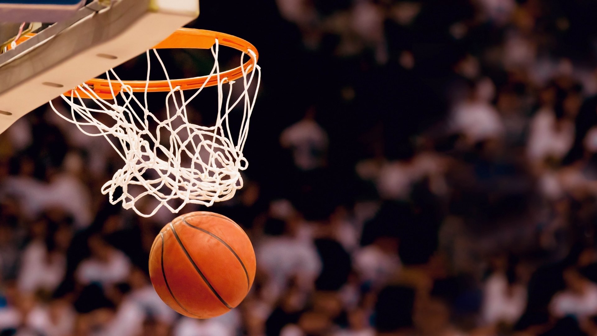 开云体育平台-NBA多线作战动态，雄鹿临场应变，湖人全明星后调整，掘金清晨外线爆发